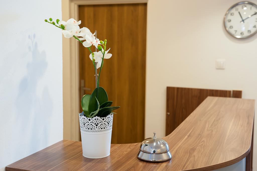 Patra Bed & Breakfast Warsaw Ngoại thất bức ảnh