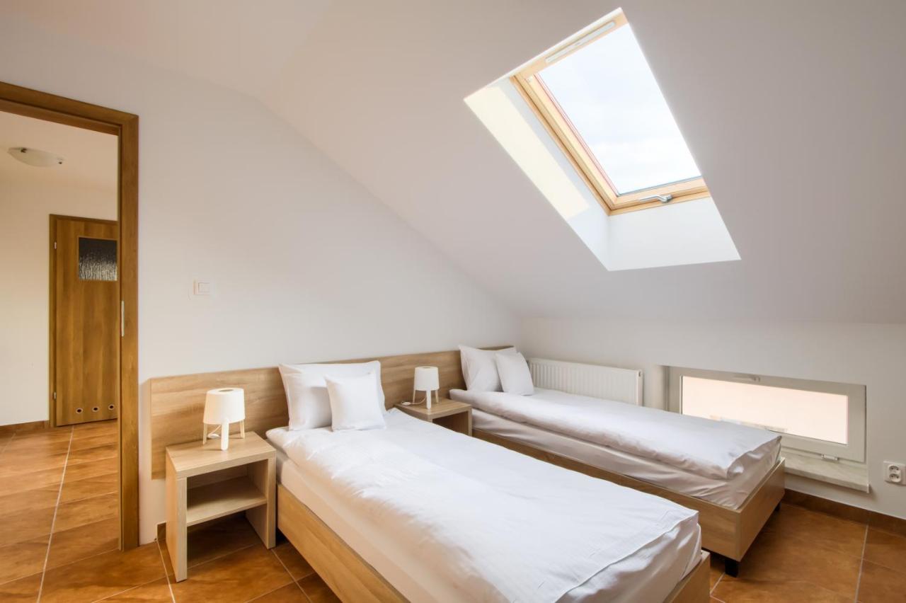 Patra Bed & Breakfast Warsaw Ngoại thất bức ảnh