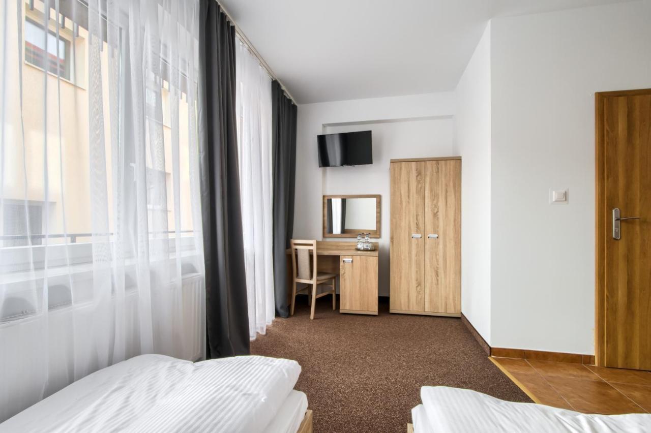 Patra Bed & Breakfast Warsaw Ngoại thất bức ảnh