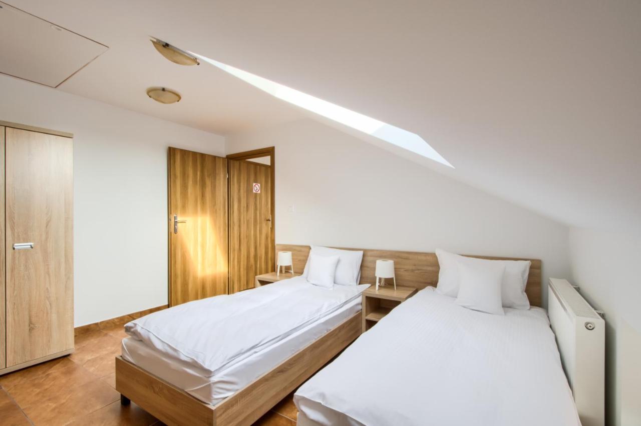 Patra Bed & Breakfast Warsaw Ngoại thất bức ảnh