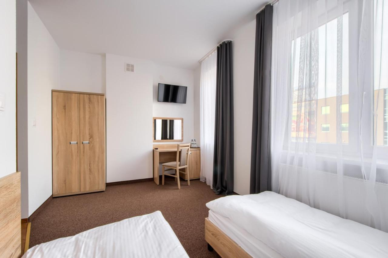 Patra Bed & Breakfast Warsaw Ngoại thất bức ảnh