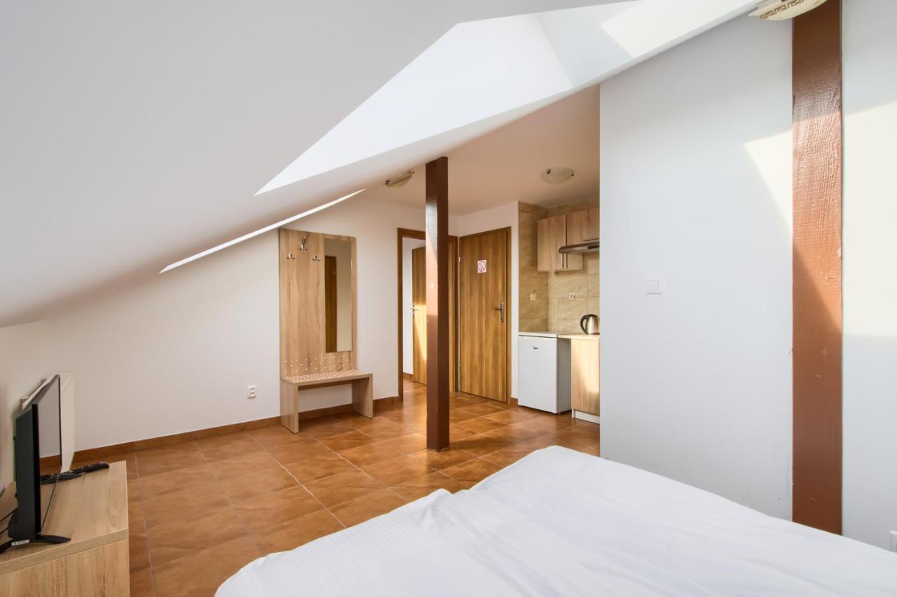 Patra Bed & Breakfast Warsaw Ngoại thất bức ảnh